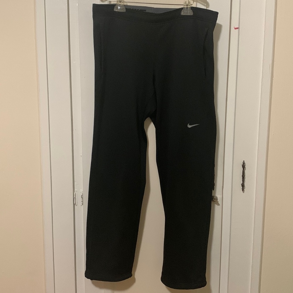 Nike Therma Dri Fit Pant size Small